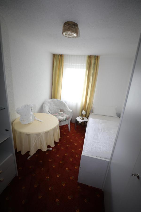 Haus Resi Apartment Fontanella Luaran gambar