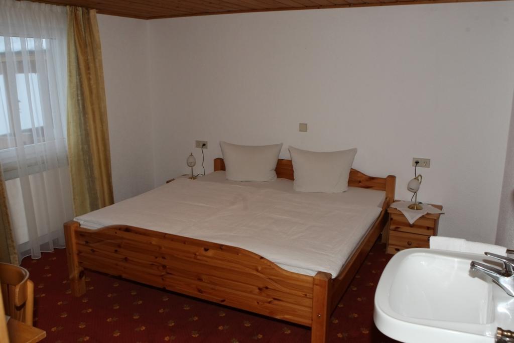 Haus Resi Apartment Fontanella Luaran gambar
