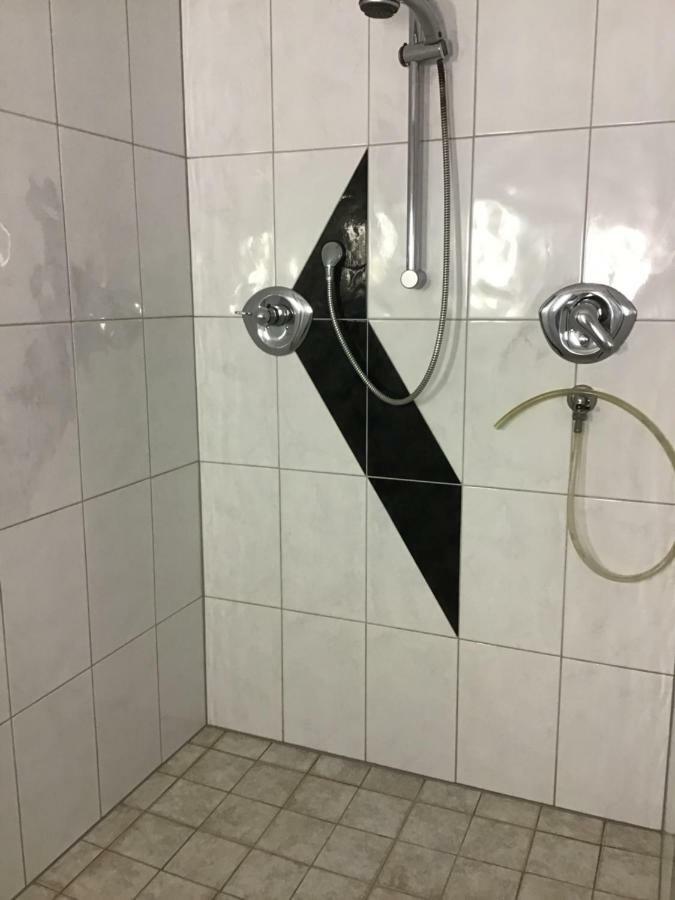 Haus Resi Apartment Fontanella Luaran gambar